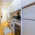A Window To - Premium By The River Apartmán *