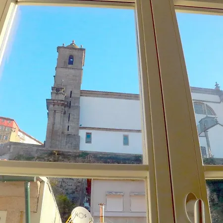 A Window To - Premium By The River * Porto