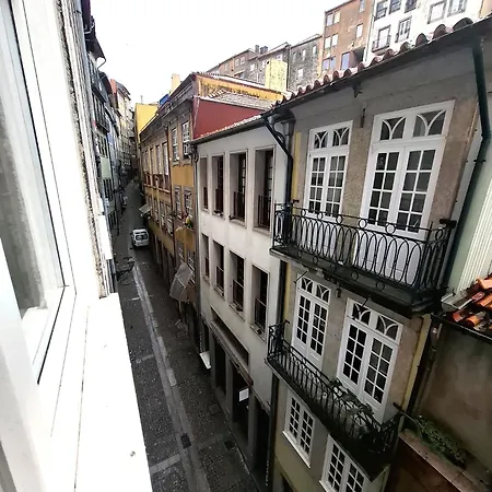 아파트 A Window To - By The River