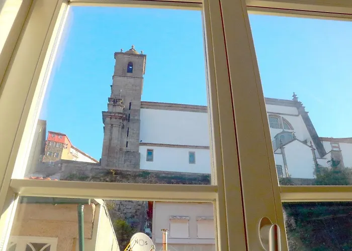 A Window To - Premium By The River * Porto