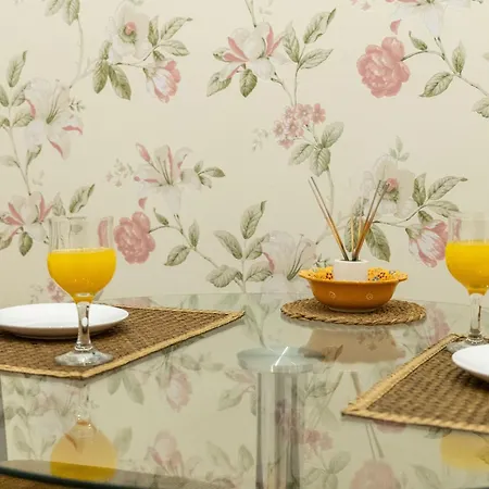 Апартаменты A Window To - Premium By The River